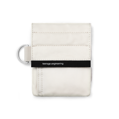 field_small_bag_closed_3096px (Large)